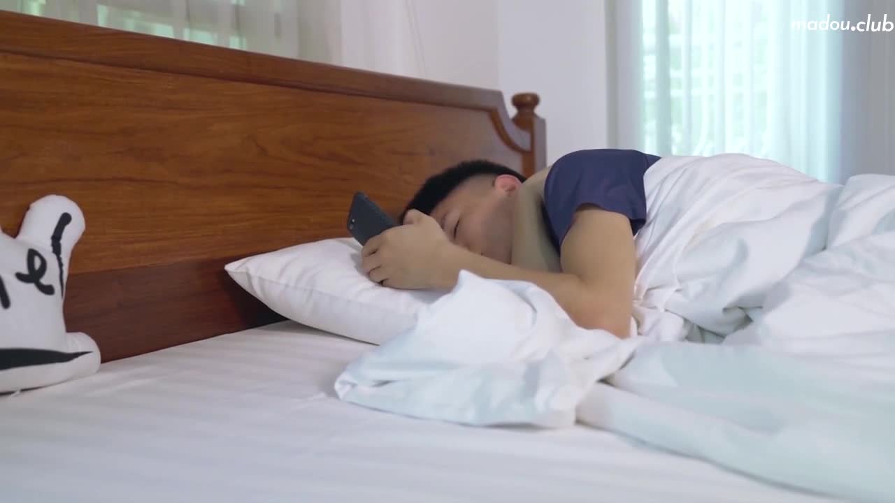 MD0021 帮我补习的风韵表姐