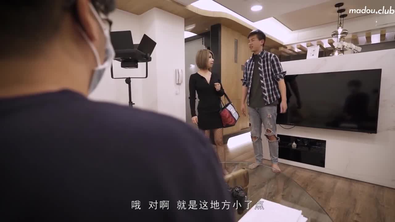MD0033 女模特与摄影师