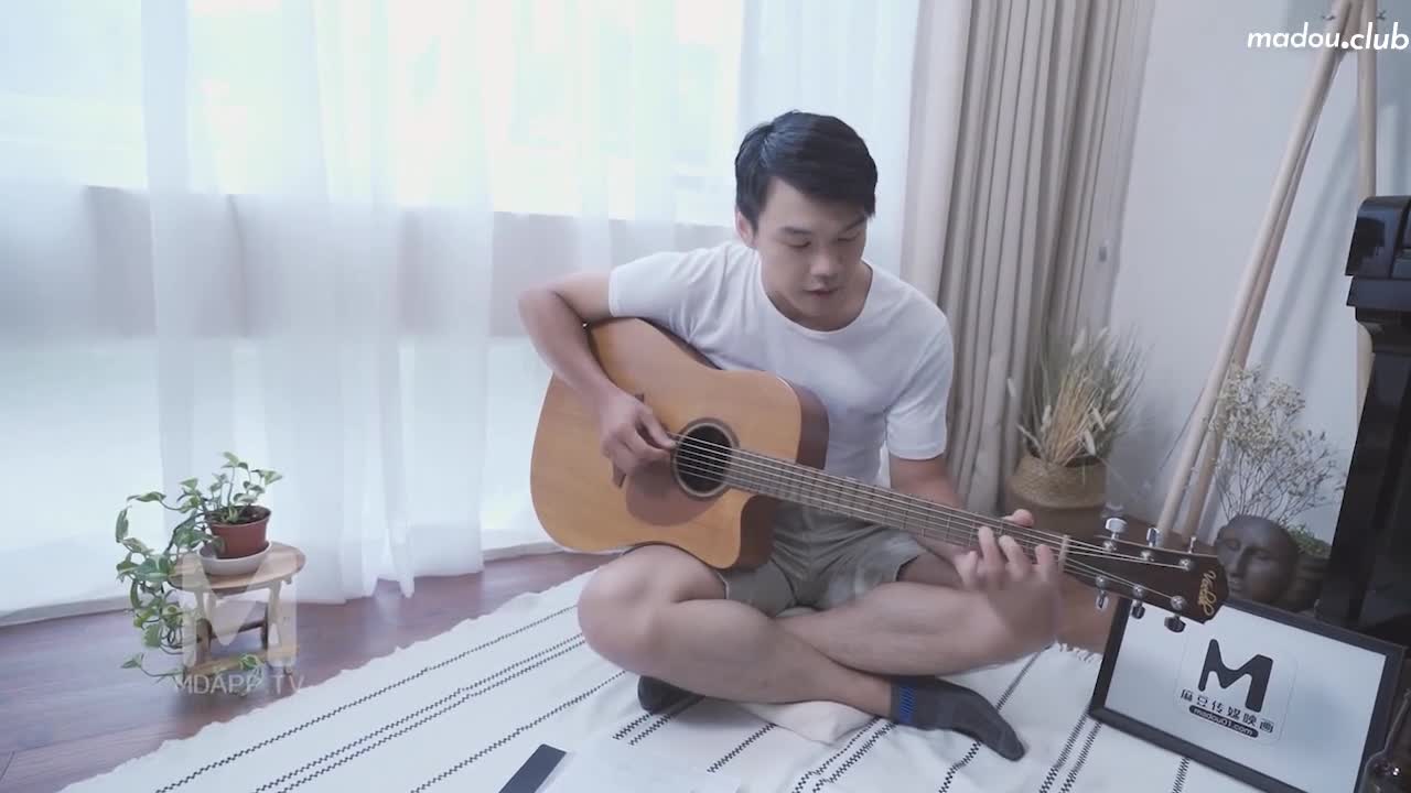 MD0096 淫荡母女党 家教与少女 沈娜娜