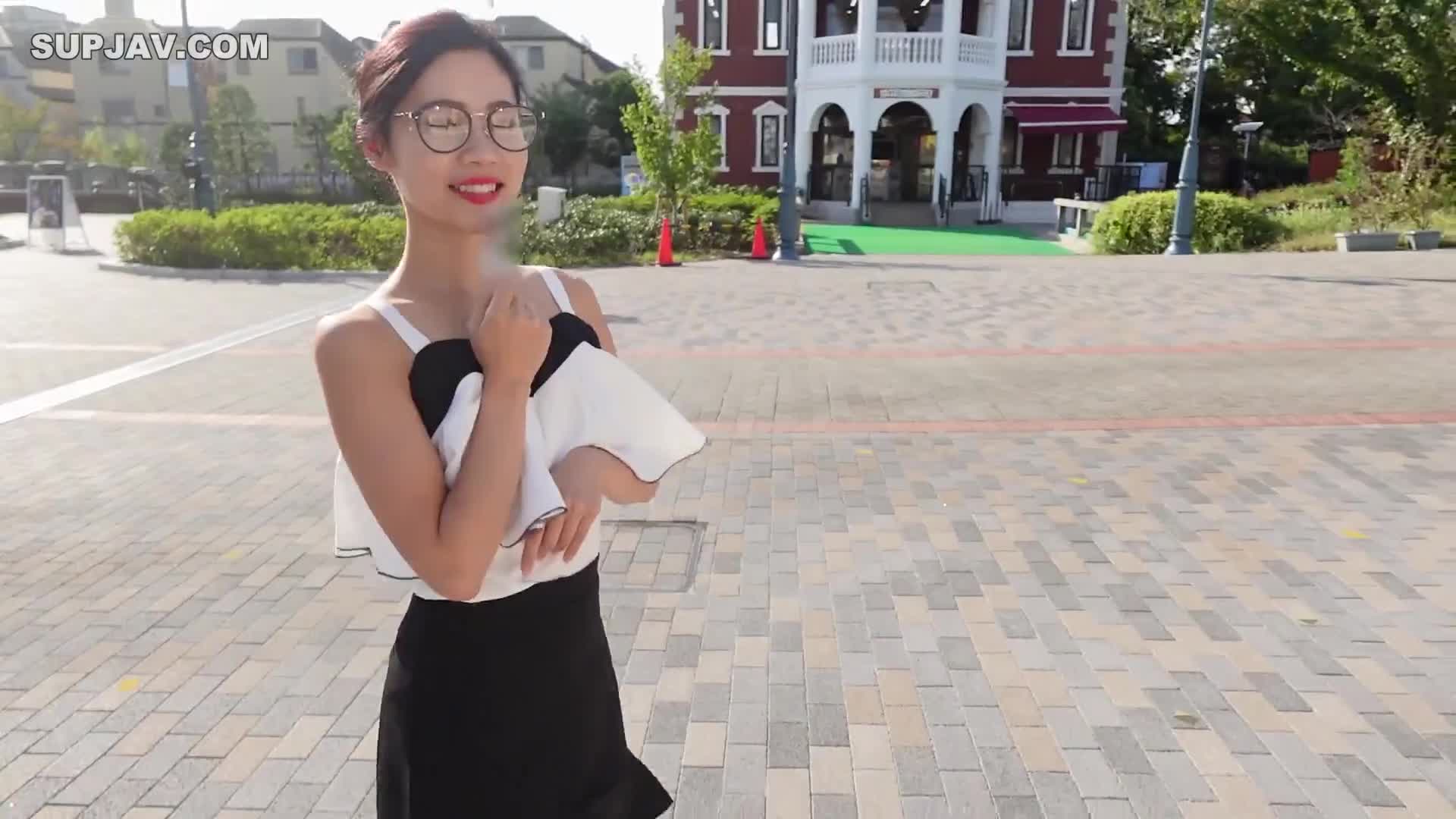 FC2-PPV-3997944 一位拥有四道阳光的东方美女连连