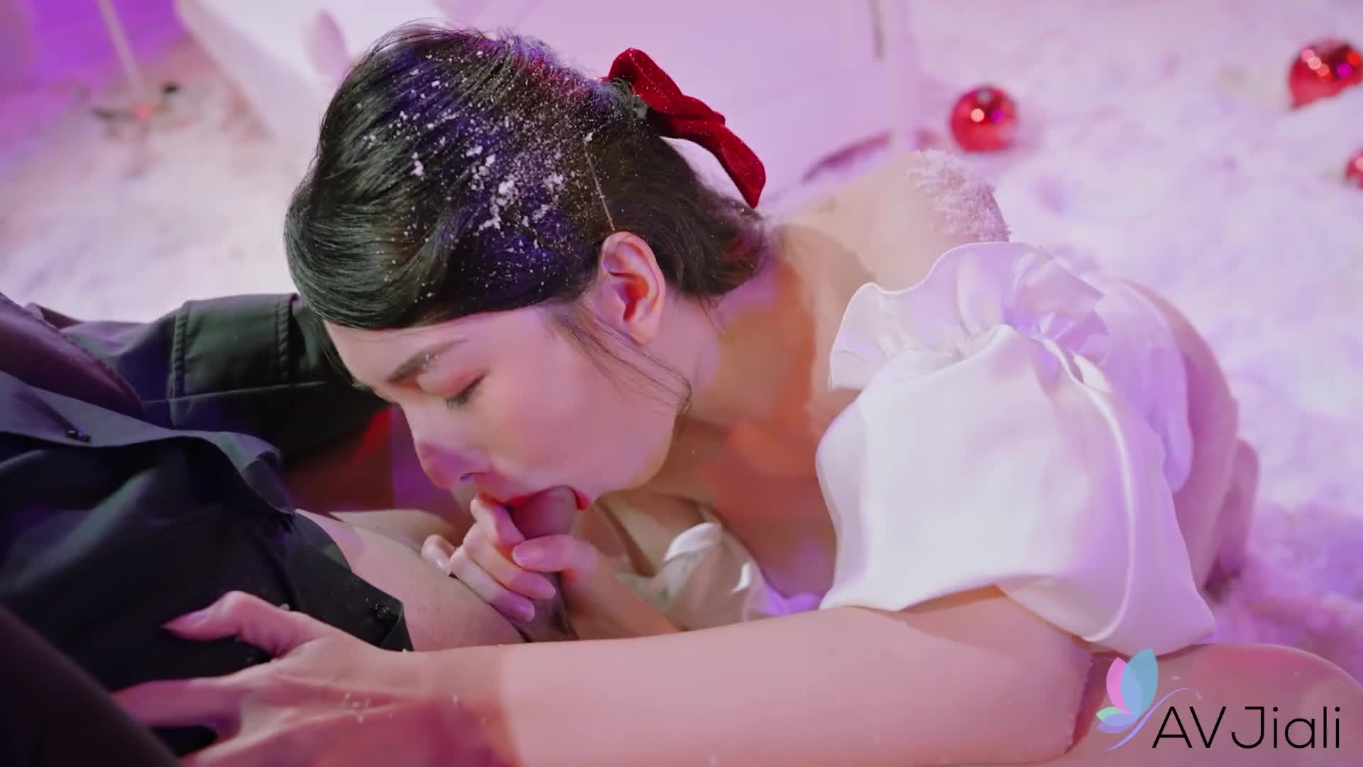 Chinese with big tits Jiaxin her wet shaved pussy ready for sex