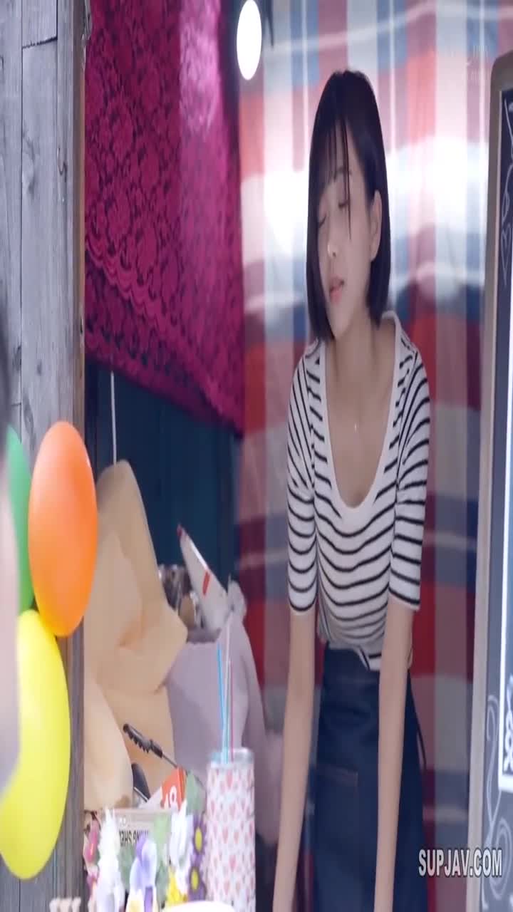 STARS-827 平时很谦虚，但说到顽皮，臀部就很危险！和擅长女牛仔的年轻女友干了之后，我精子就没了！星理子 - 星乃莉子