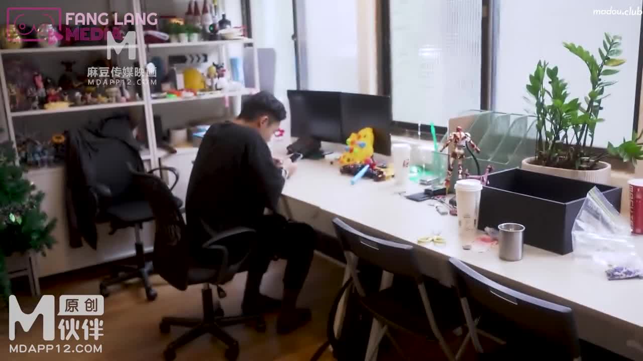 FX0012 网恋挑战 正面对决素人巨乳女孩