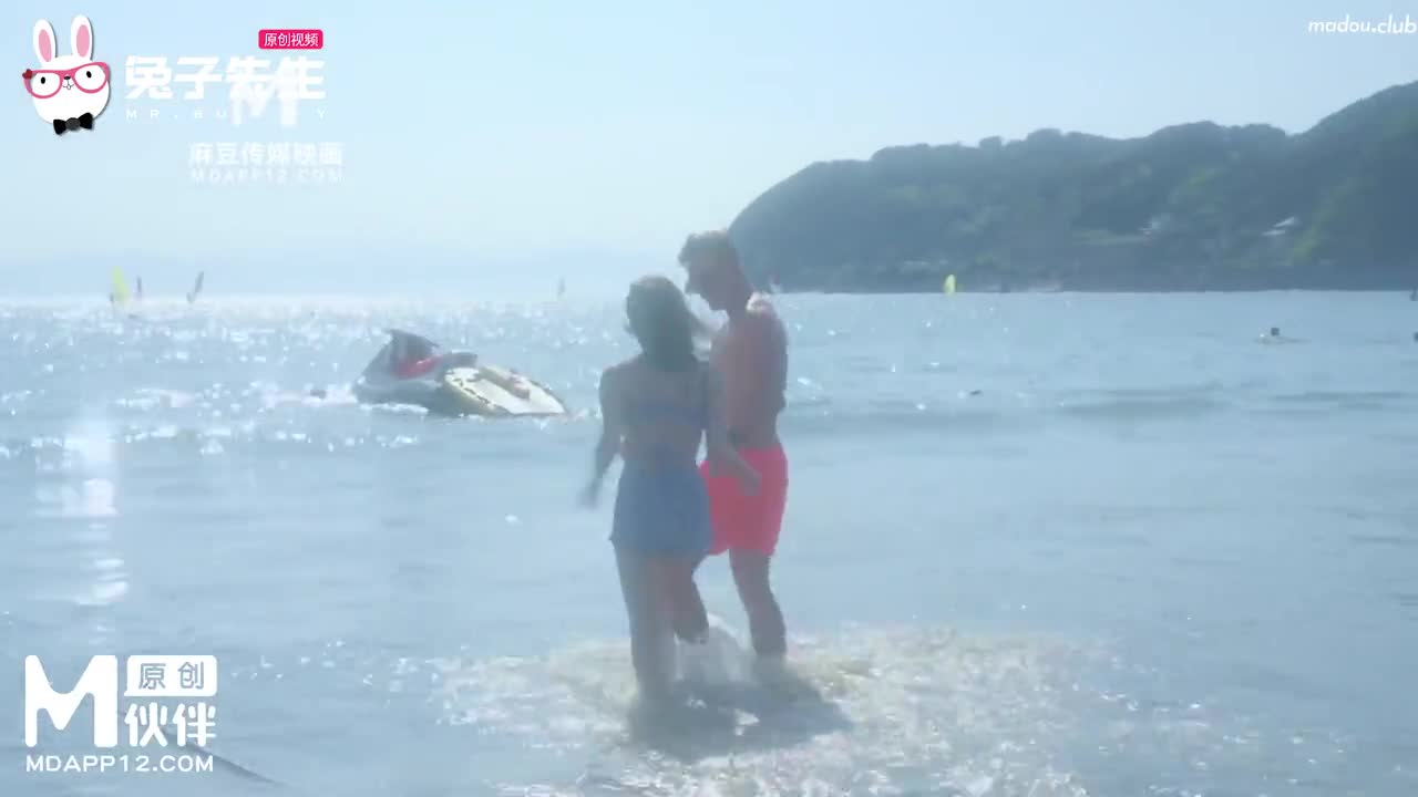 CUS-2021 日本女孩的巨根男友 逗子海岸一日旅行