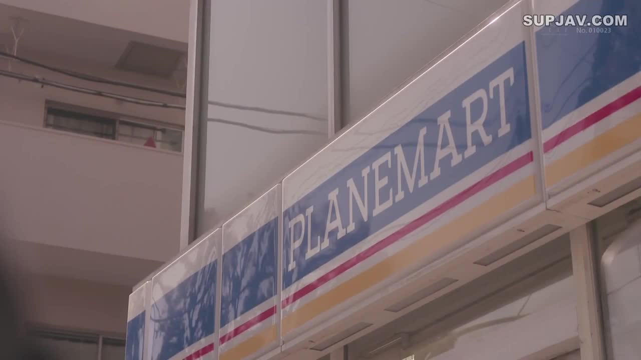 STARS-787 与短时间射精3次以上的H先生身体最相配的便利店主妇 休息2小时密会 - 本庄铃