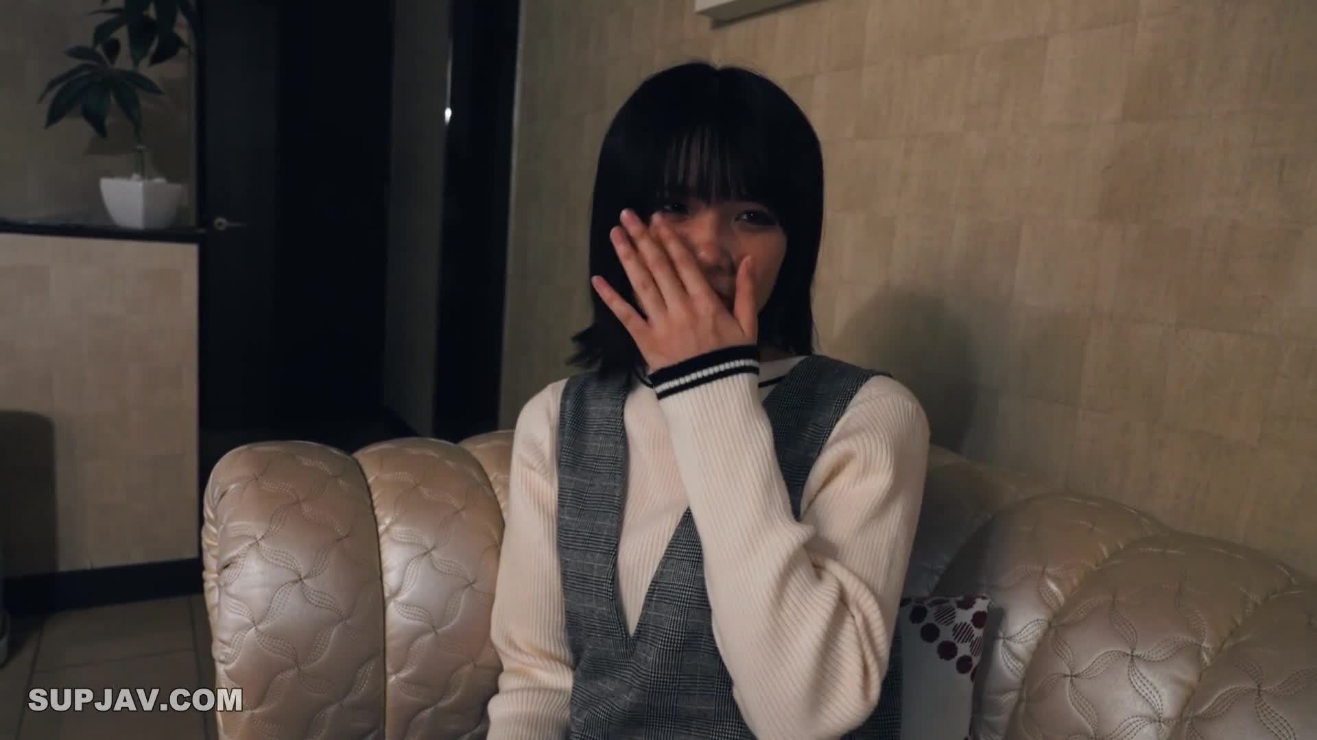 FC2-PPV-4210475 当我遇见你时，我有一种很正常的感觉，这是我出生以来第一次进入你的身体