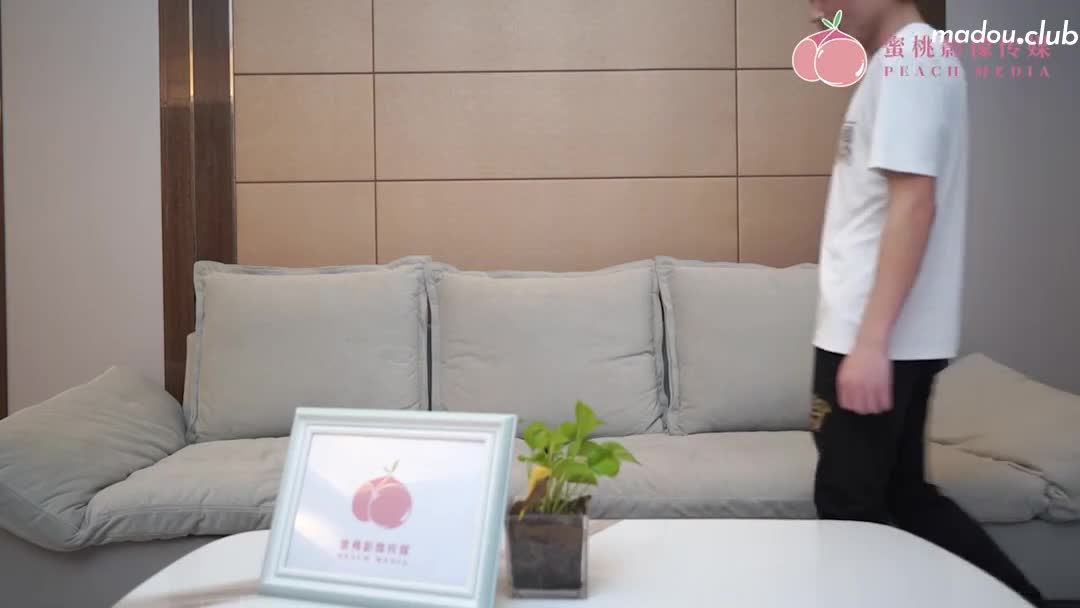 PMA009 走错相亲对象家门 被强留下操她骚逼  误入饥渴单身女性鲍口
