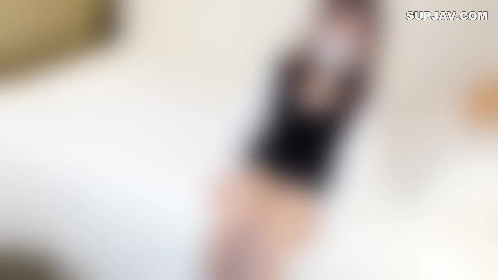 FC2-PPV-4225494 “穿上吧”“暂时可用680pt”看著能和我有同样感受的男伴…重返中学