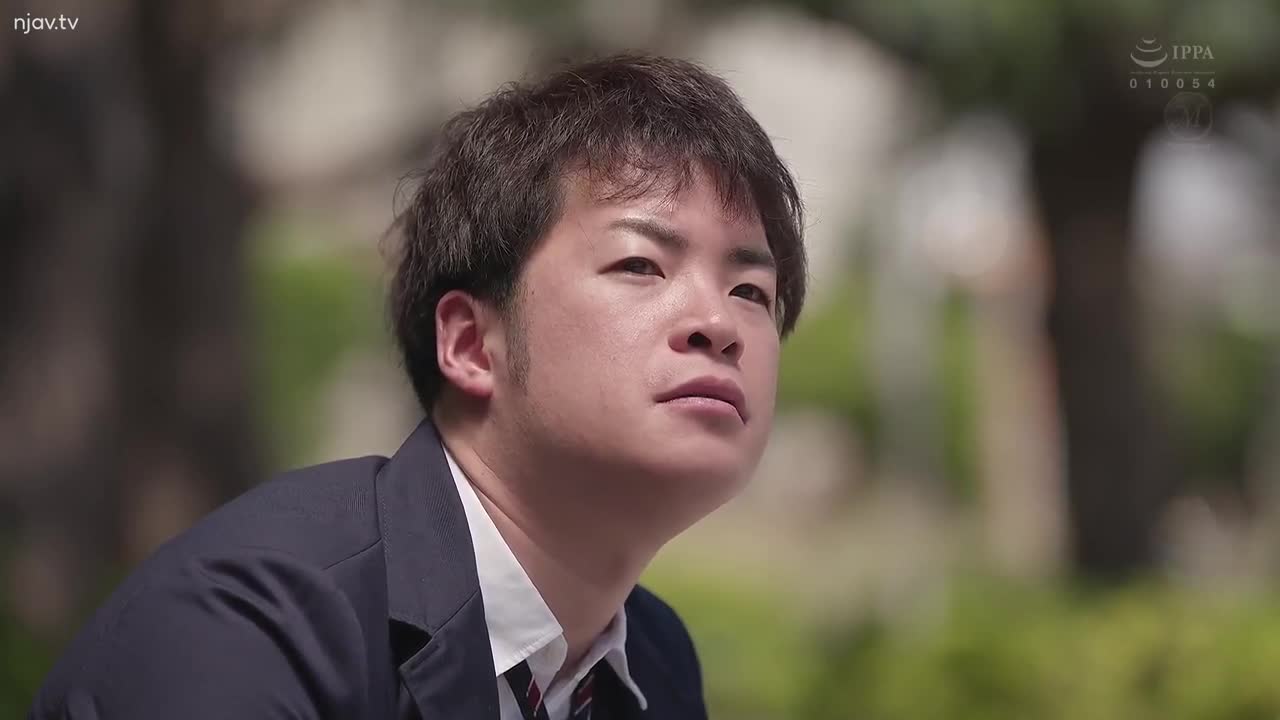 JUQ-444 毕业典礼之后……你已经成年了，是婆婆送给你的礼物。久野一崎 - 久野和咲