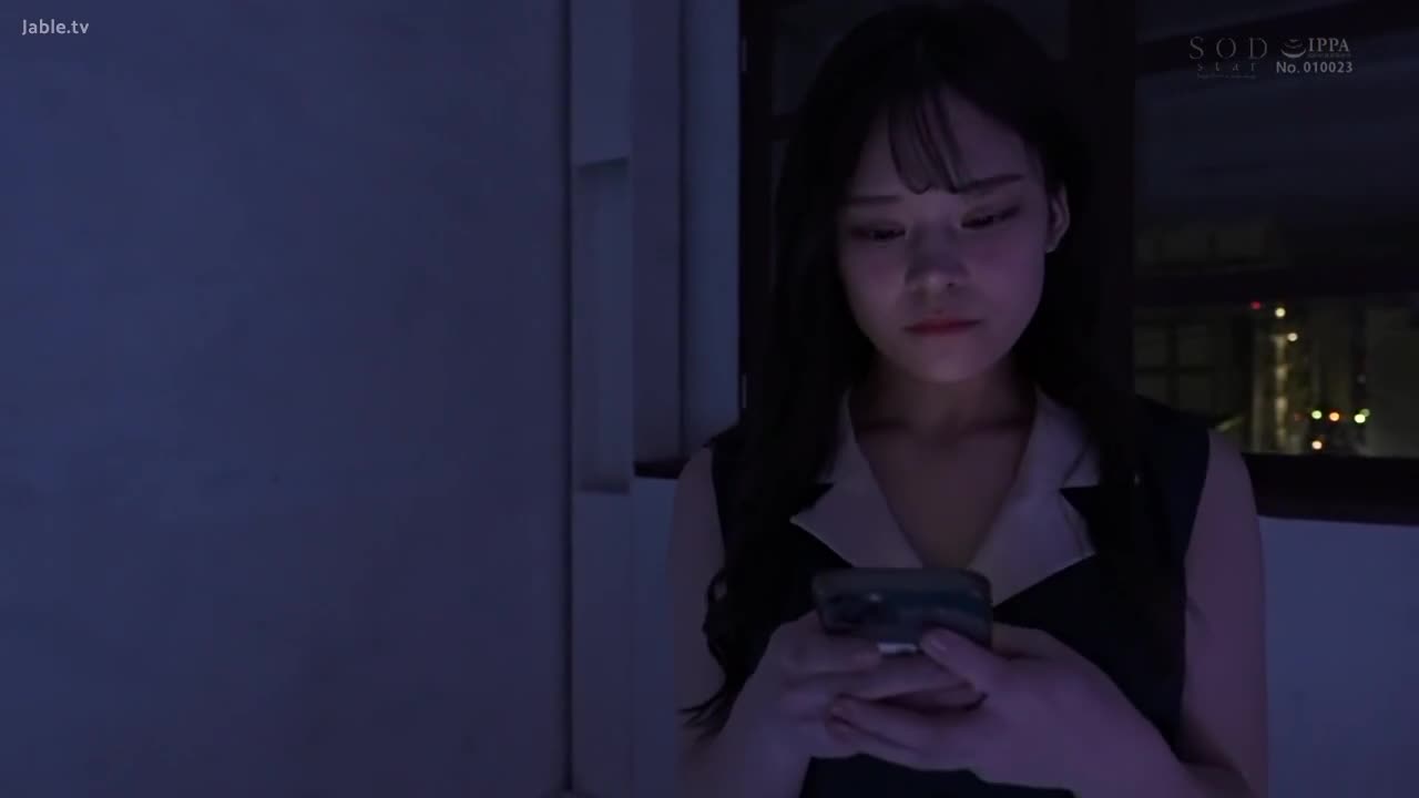 STARS-626 SODstar 活跃大学生小鸟兰 (19) 你讨厌害羞的女孩吗？Bath SEX ...玩具... 3P ...一切都是第一次激动人心的体验。 - 小鸟游兰
