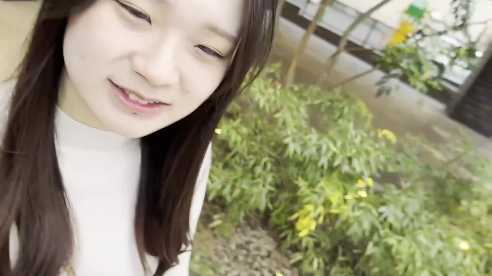 FC2-PPV-4231458 数量有限！枫（18岁），训练大师，顶级模特儿。当你紧张、辛苦的时候，我会从皮肤上给你上一课