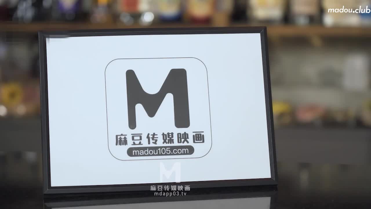 淫欲餐酒馆 针孔直视同僚激情性爱